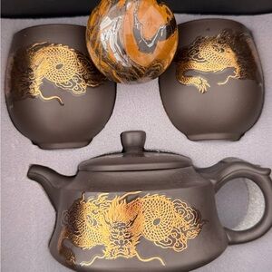 Elegant Dragon Tea Set with Gold Accents